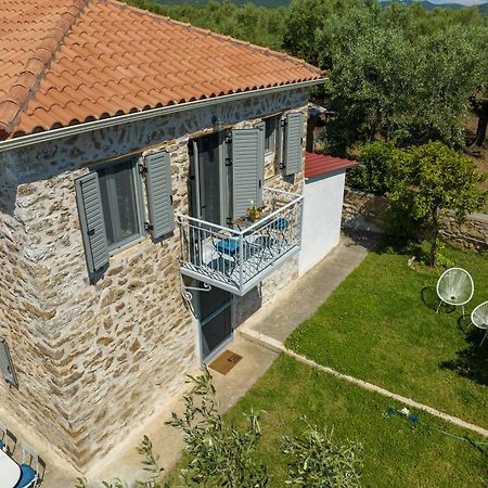 Messinian Stone House Villa Buitenkant foto