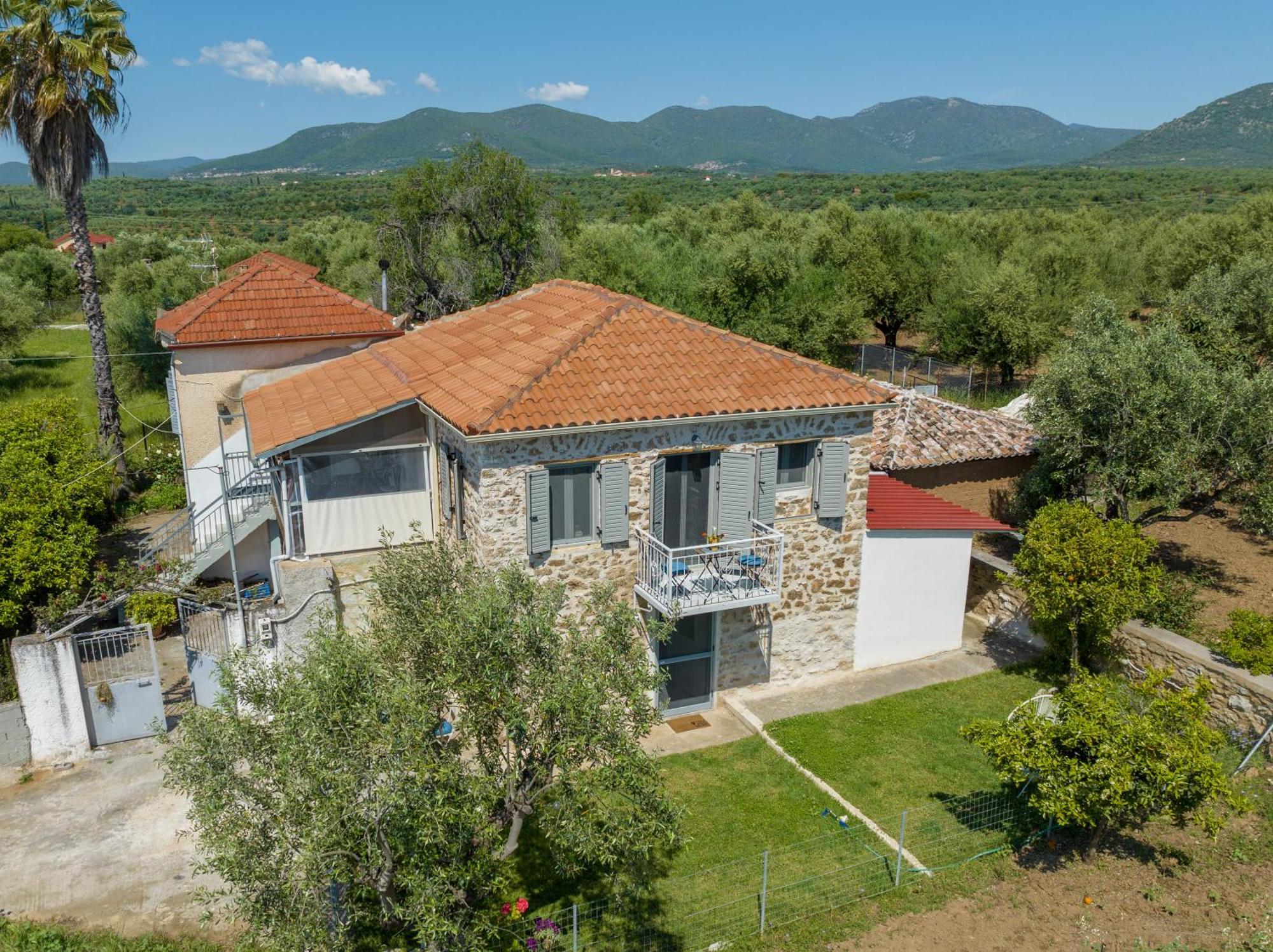 Messinian Stone House Villa Buitenkant foto